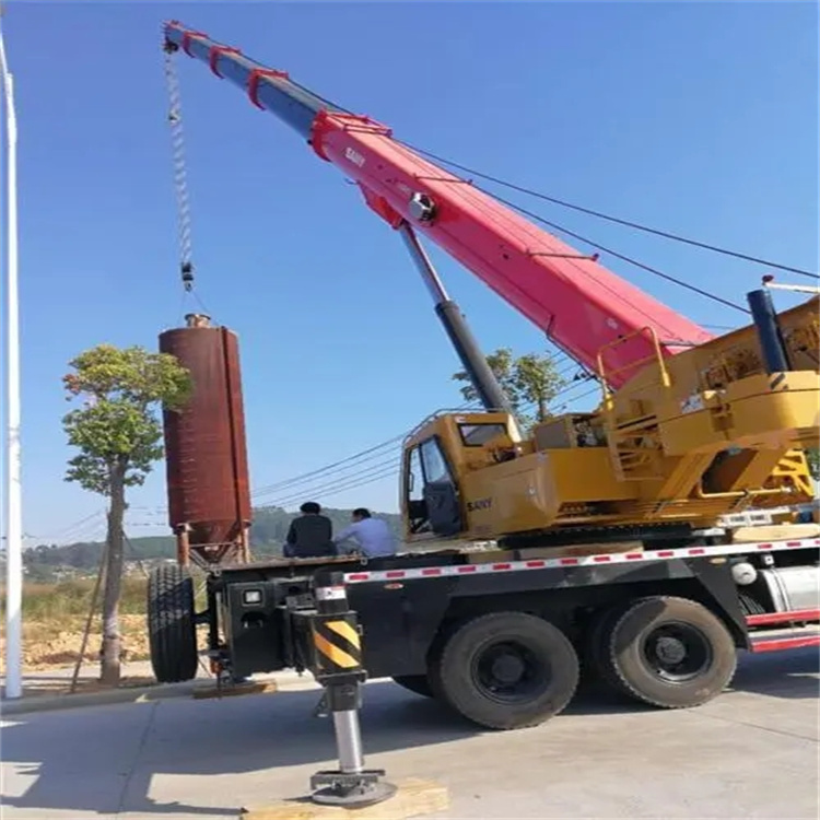 多文镇专业吊车租赁多少钱