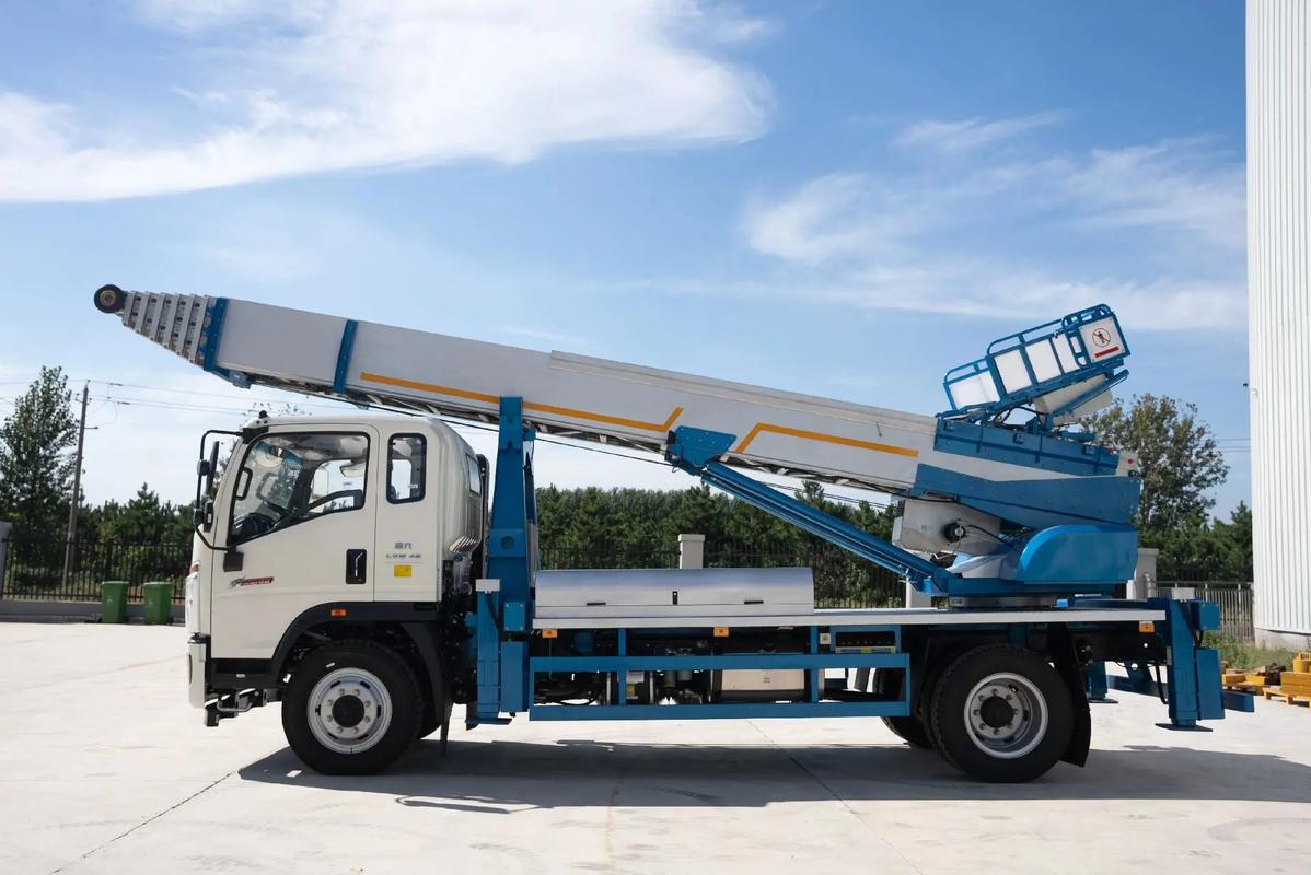 多文镇云梯上料车租赁费用