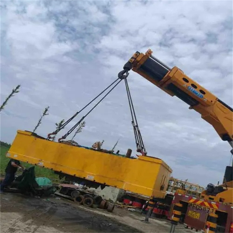 多文镇随车吊吊集装箱怎么吊